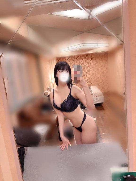 ひなた★奇跡のF乳神スタイル★何中？？