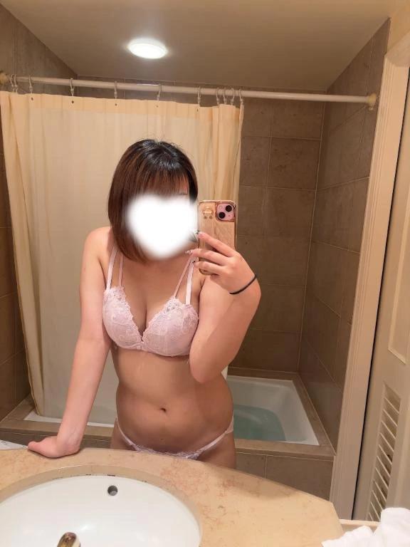 まお★１８歳Eカップ現役学生★